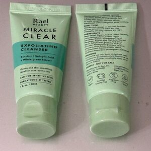 Rare Beauty Miracle Clear Exfoliating Cleanser